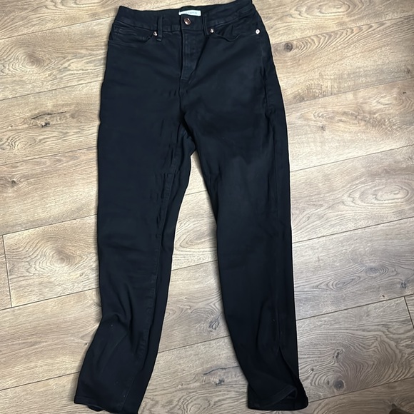 Size 27 Good American good waist crop - USED - Picture 3 of 4